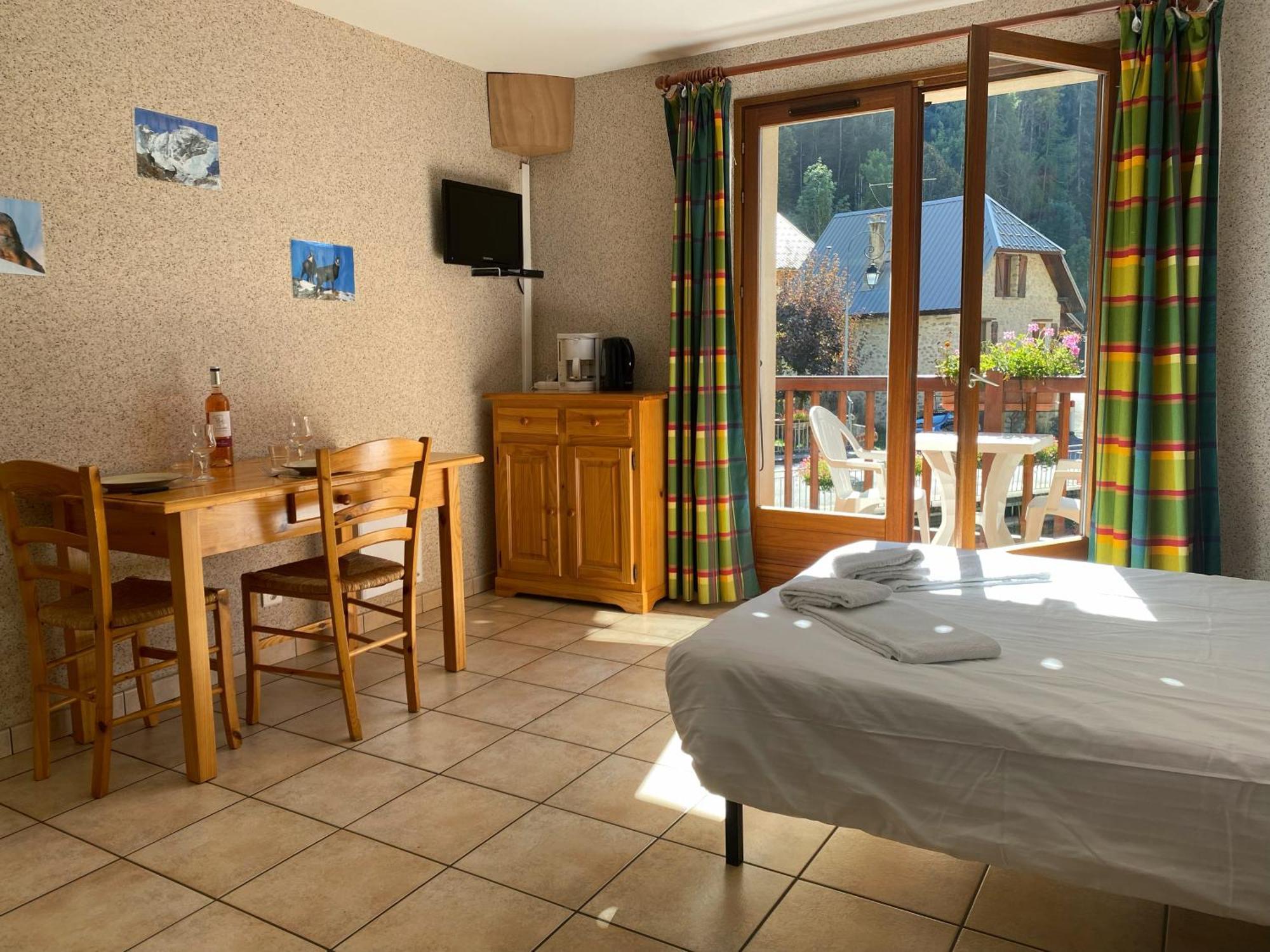 Appartamento L'Edelweiss La Chapelle-en-Valgaudemar Esterno foto